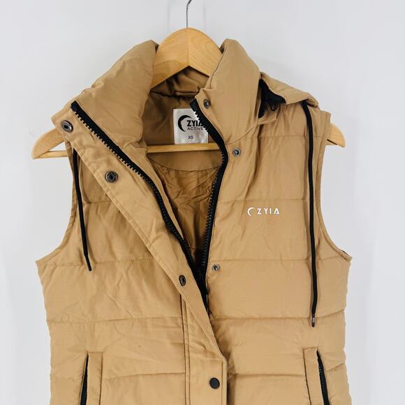 Zyia Active Long Puffer Vest Tan Quilted Zip Front Size XS Athleisure Layering - Picture 9 of 10